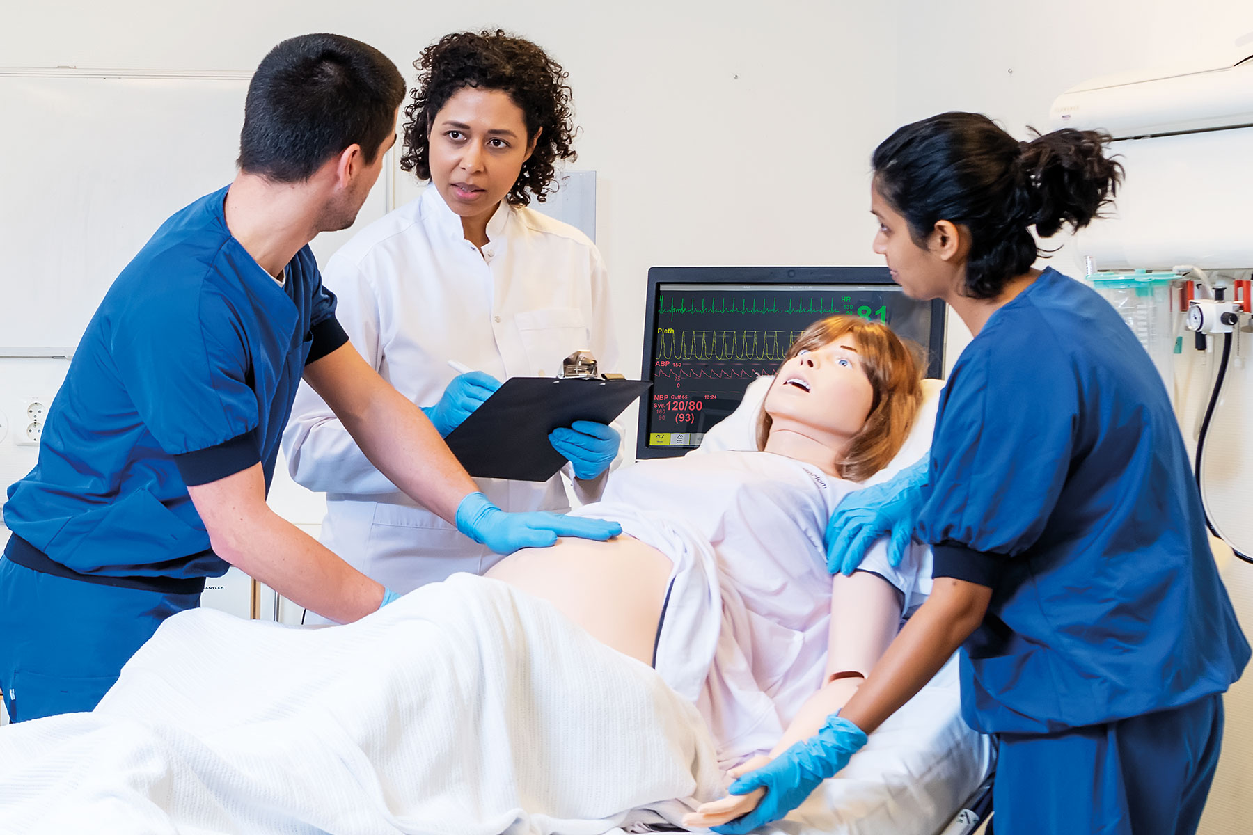 simmom-simulation-training-hero.jpg