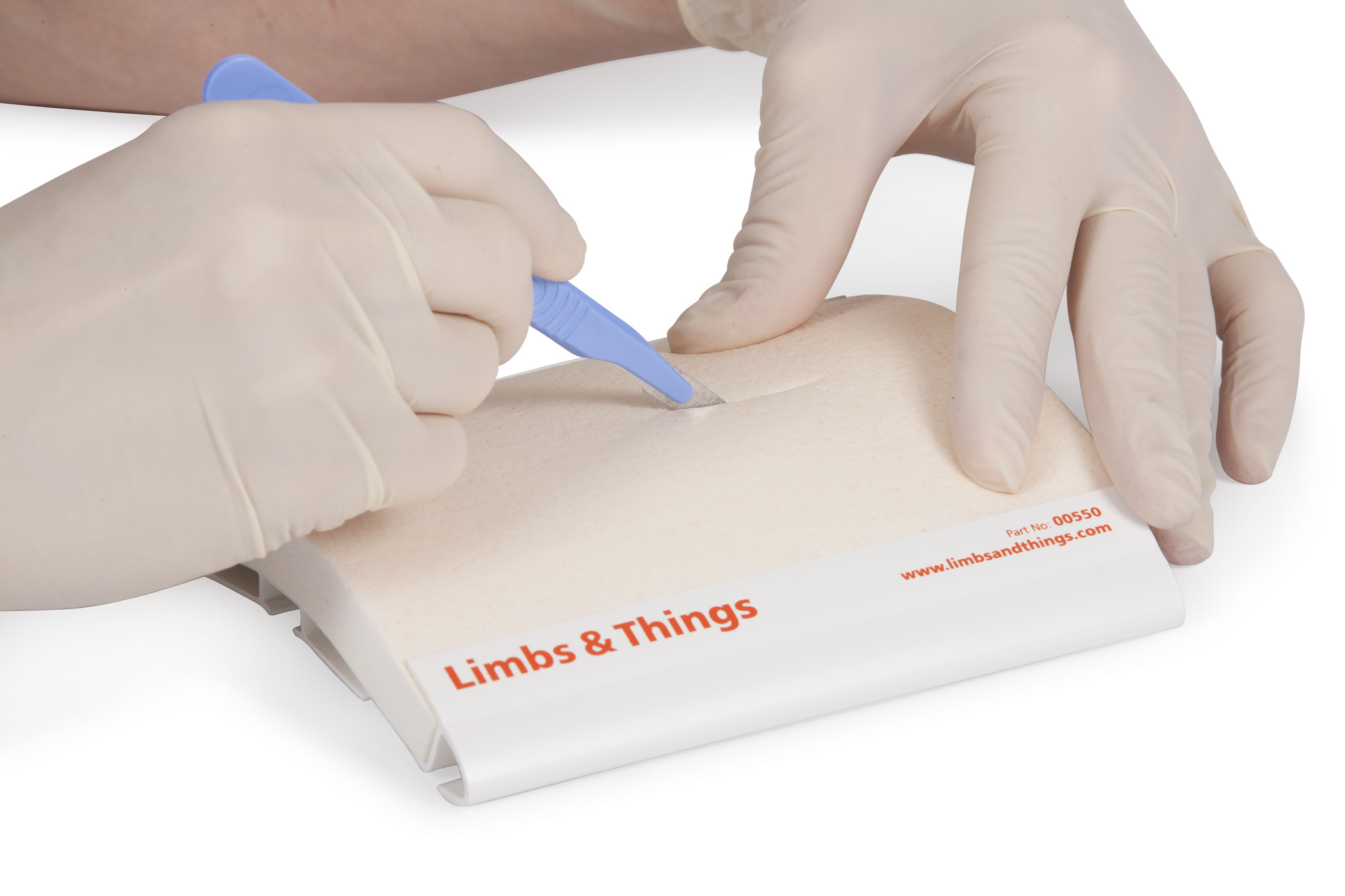 Wound_closure_pad_lge_-_pack_of_6_pads_Hands_On_00041_2100x1400_300_RGB.jpg Wound_closure_pad_lge_-_pack_of_6_pads_Hands_On_00041_2100x1400_300_RGB.jpg