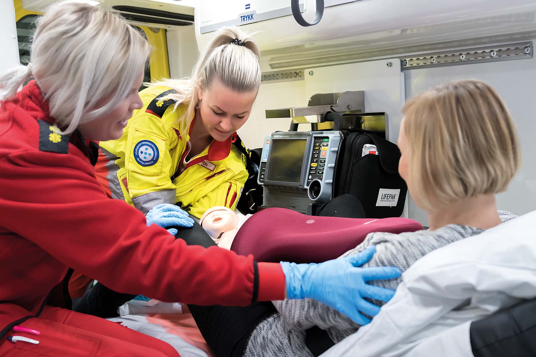 mamanatalie-hero.jpg.