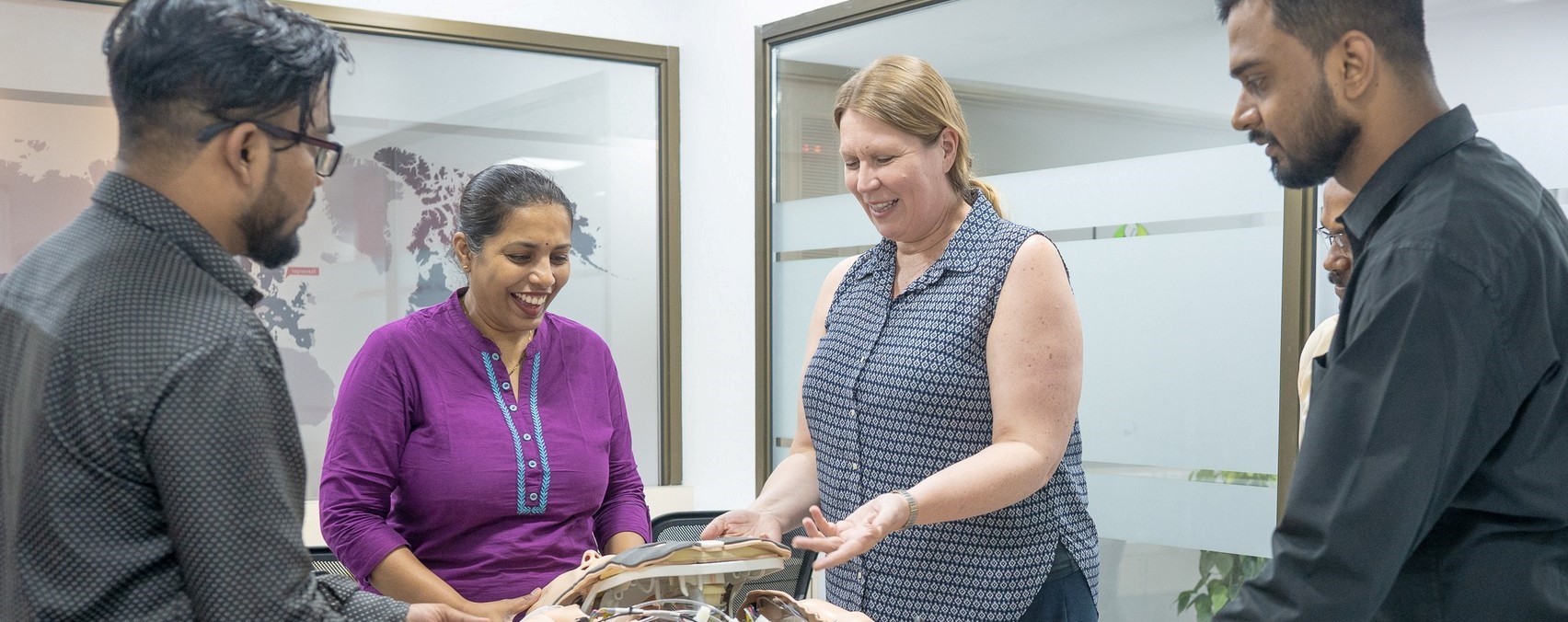 laerdal_india_100.jpg.